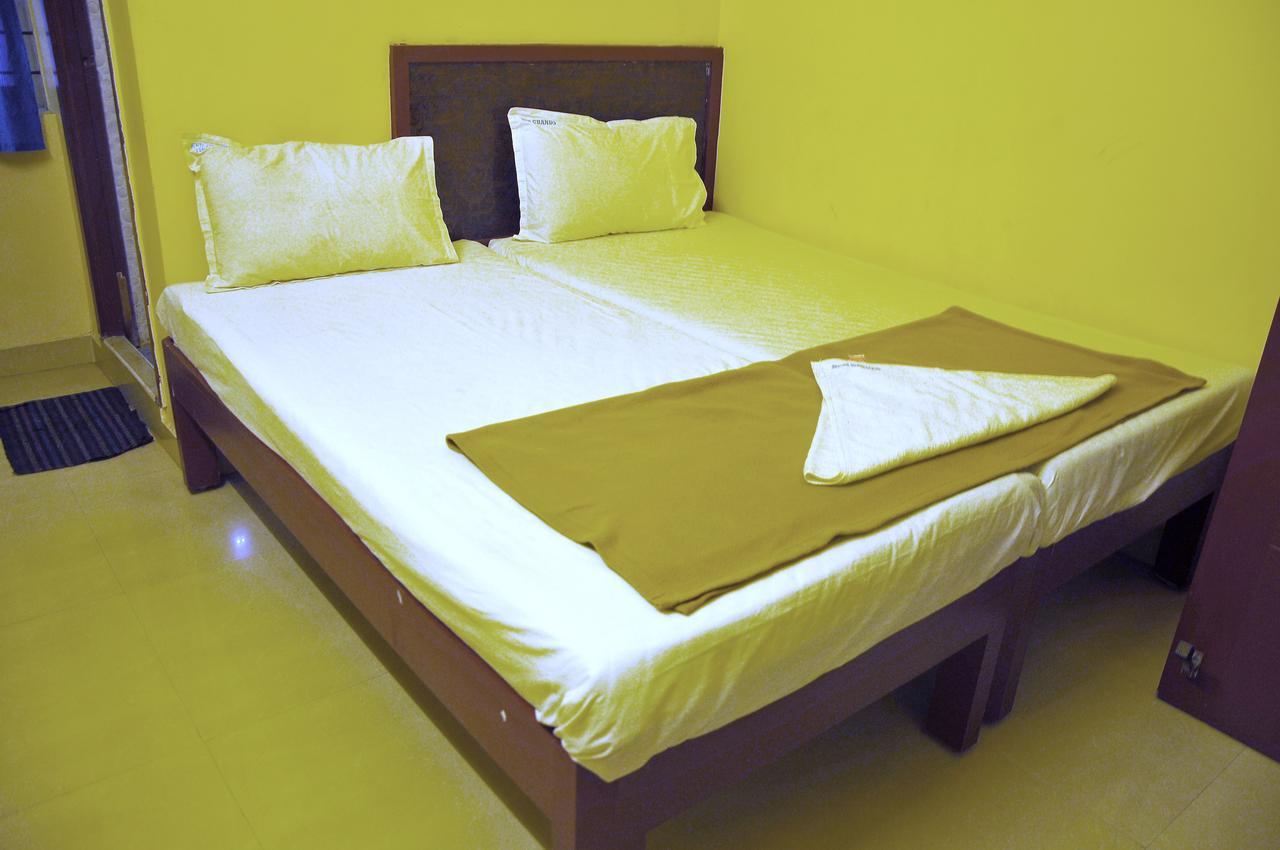 Hotel KSR Grands Tirupati Exterior foto